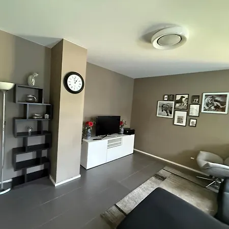 Apartment Lovely 3 Bedroom In Alzette