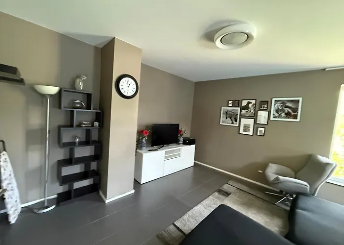 Daire Lovely 3 Bedroom In Alzette