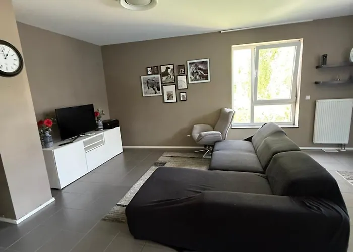 Daire Lovely 3 Bedroom In Alzette